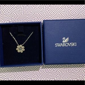 Sparkly SWAROVSKI necklace